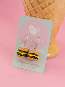 Juustohamppari-korvakorut